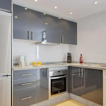 Beautiful, Very High Quality 2 Bed شقة