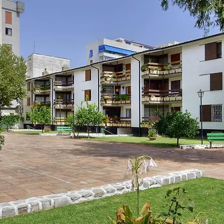 Beautiful, Very High Quality 2 Bed פואנגירולה